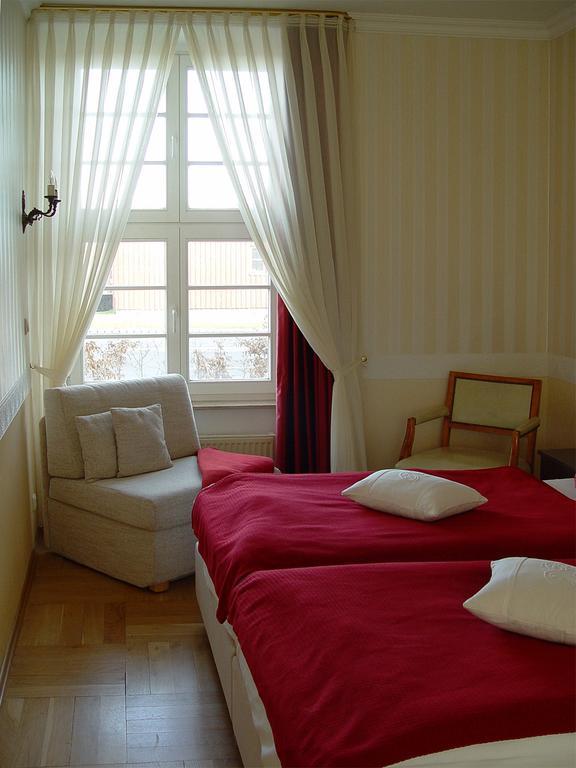 Hotel Altes Hafenhaus Rostock Esterno foto